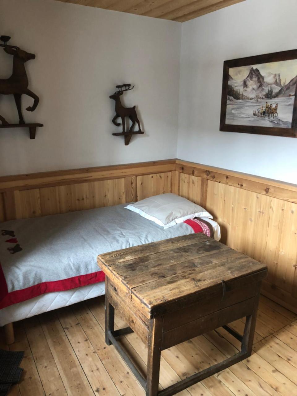 Hotel Restaurant De La Chaussee ブリアンソン エクステリア 写真